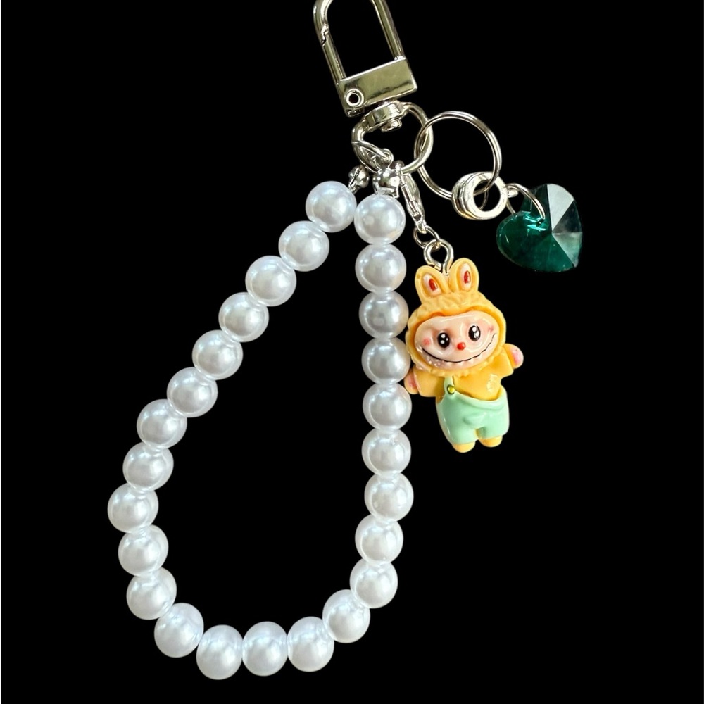 Charming Pearl Beaded Key & Card Holder with Heart Charm
